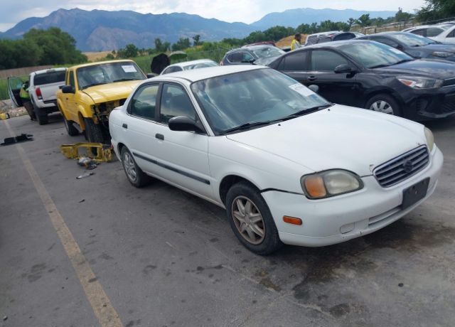 Suzuki Esteem