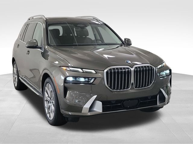 2023 BMW X7