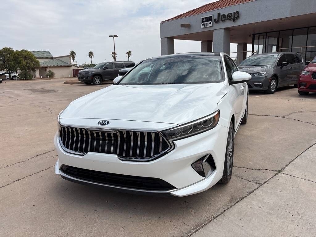 2020 KIA Cadenza
