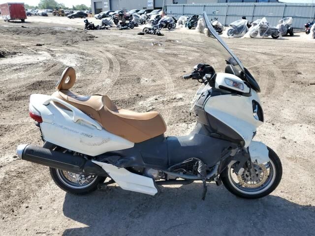 Suzuki AN650