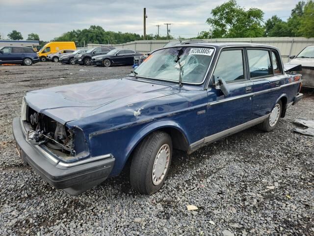 Volvo 240 Series