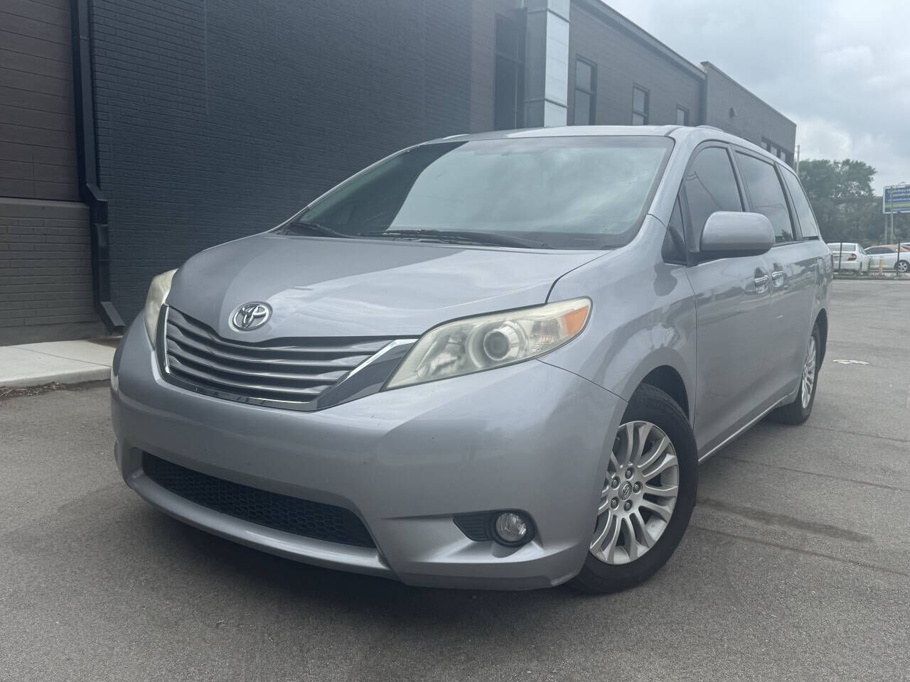 2015 TOYOTA Sienna