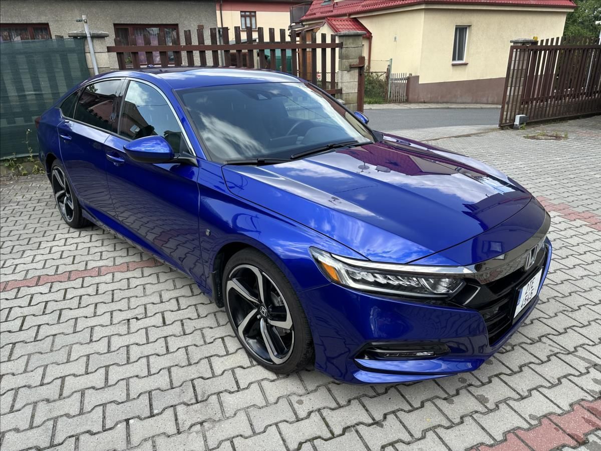 2020 HONDA Accord
