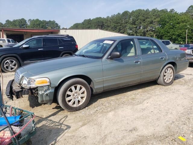 Ford Crown Victoria