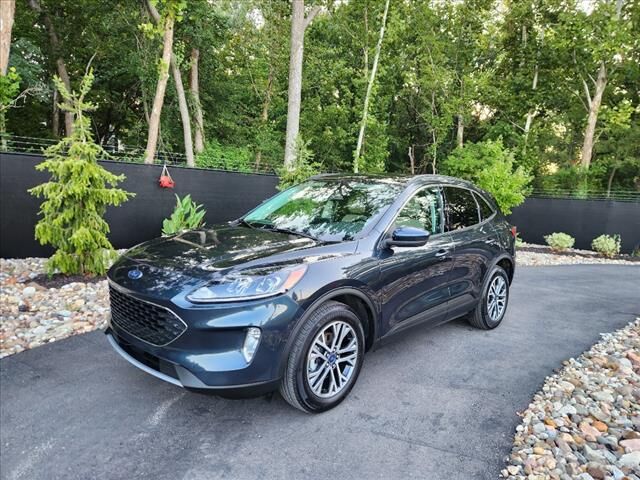 2022 FORD Escape