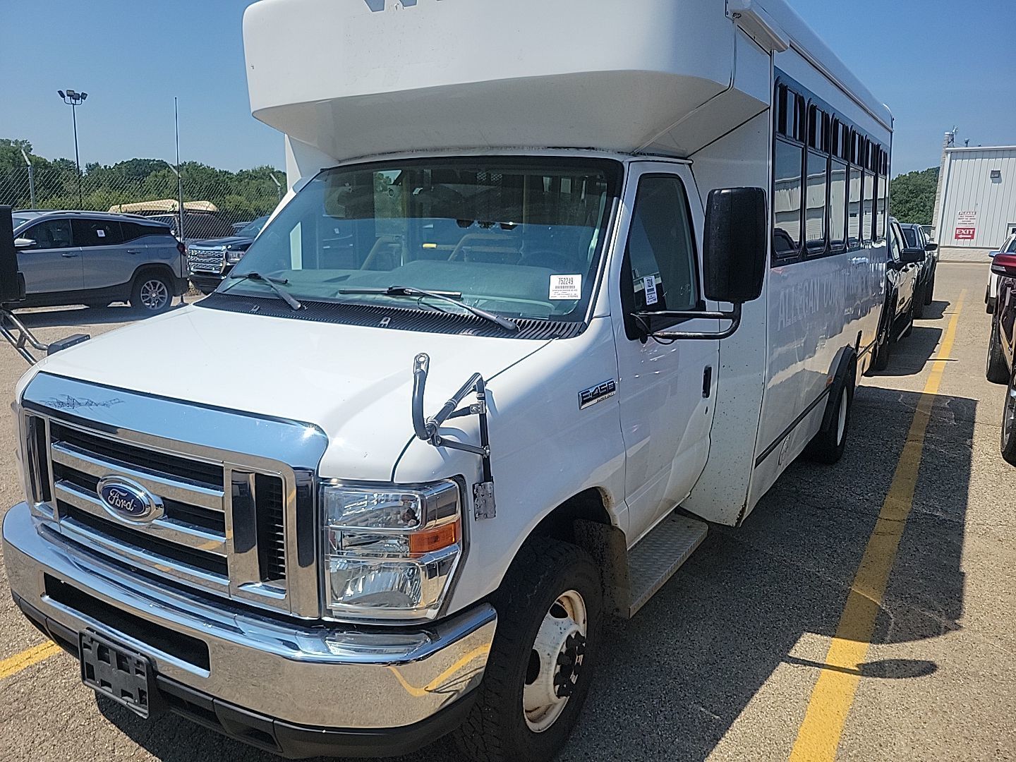 Ford E-450