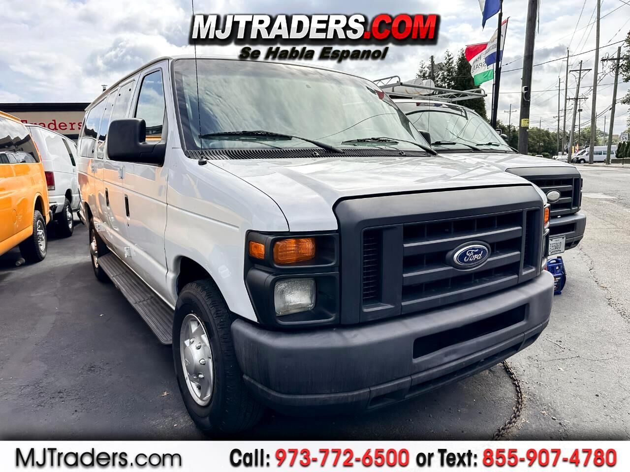2012 FORD E-350