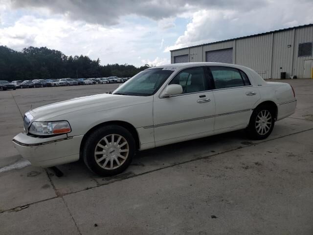 Lincoln Town Car