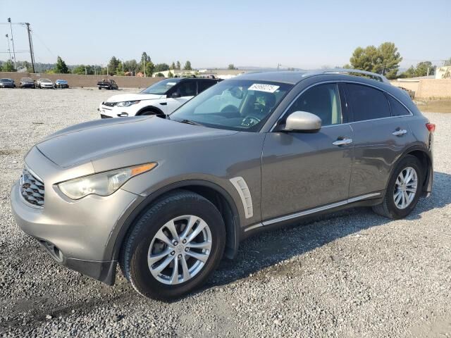 Infiniti FX35