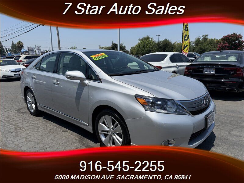 Lexus HS
