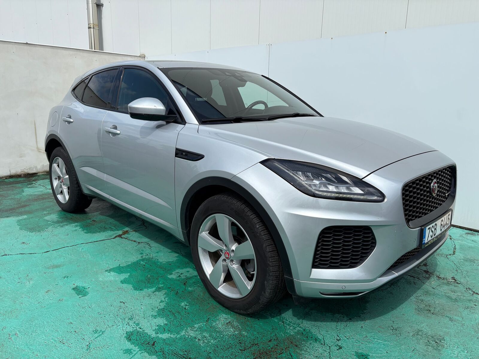 2019 JAGUAR E-PACE
