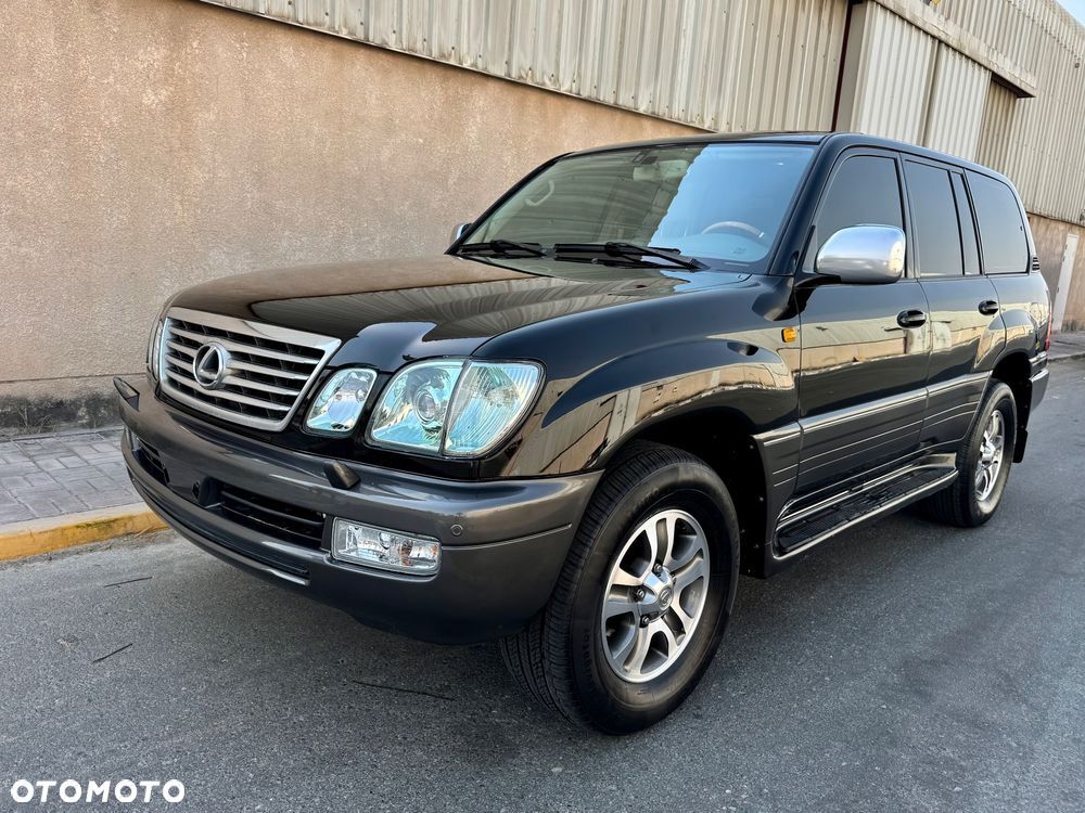 Lexus LX