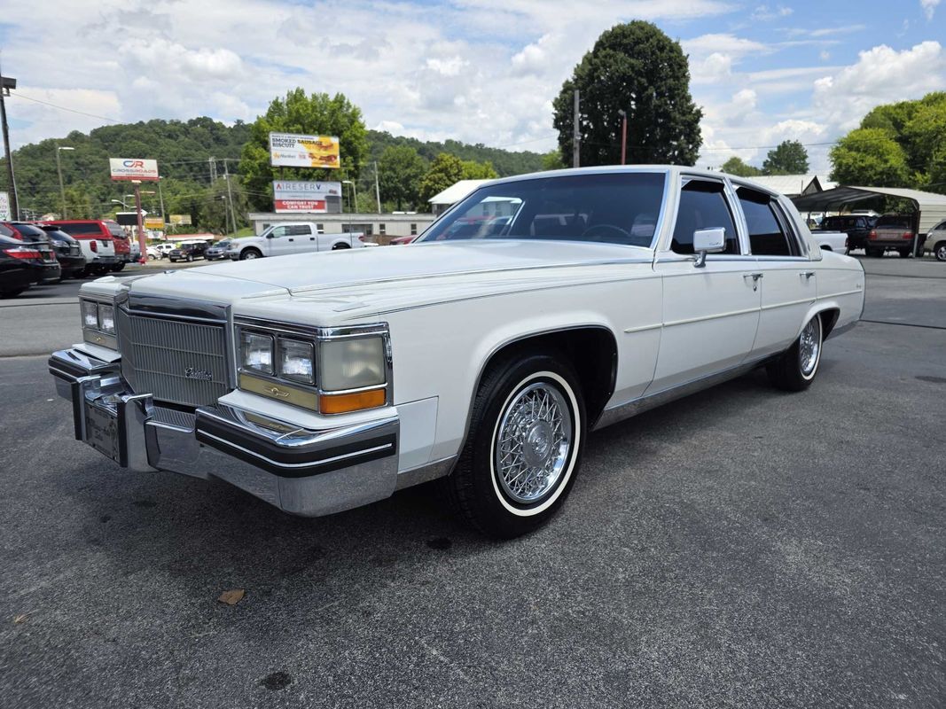 1985 CADILLAC Brougham