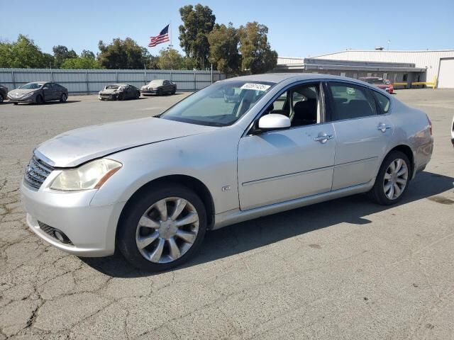 Infiniti M35
