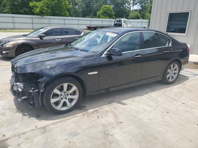 BMW 550i