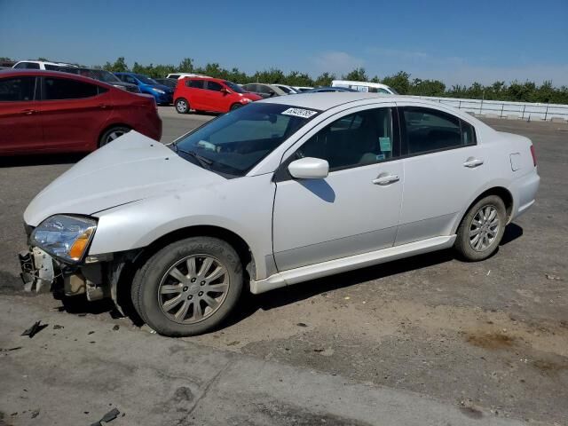 Mitsubishi Galant