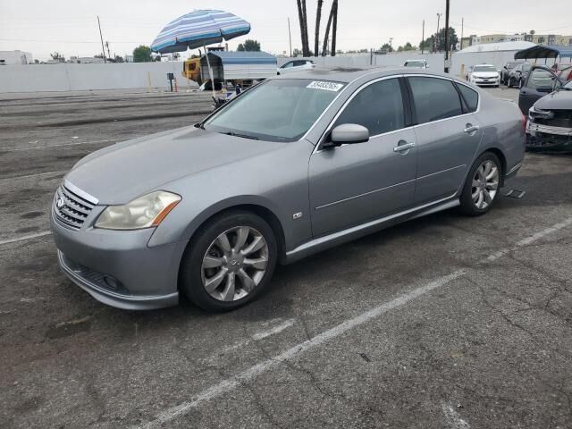 Infiniti M35