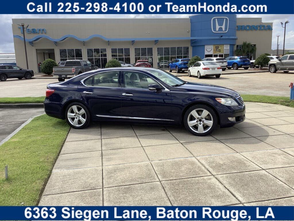 Lexus LS