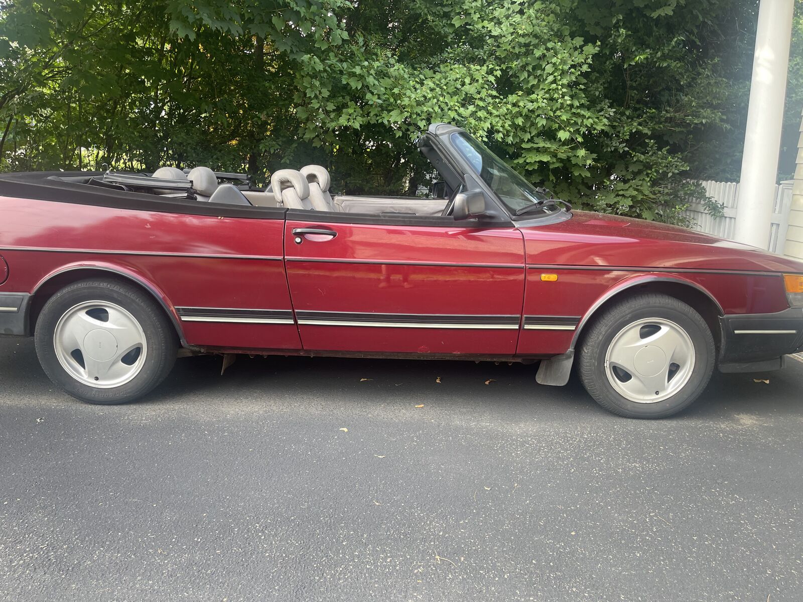 Saab 900