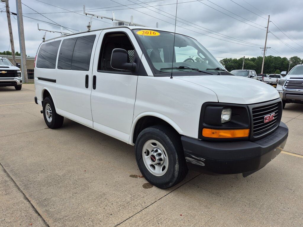 GMC Savana