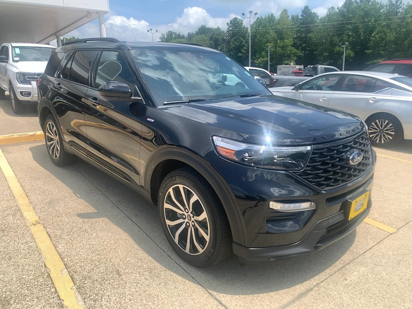 2024 FORD Explorer