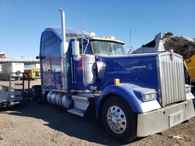 2005 KENWORTH W900