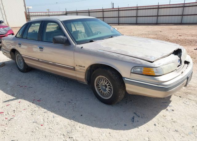 Ford Crown Victoria