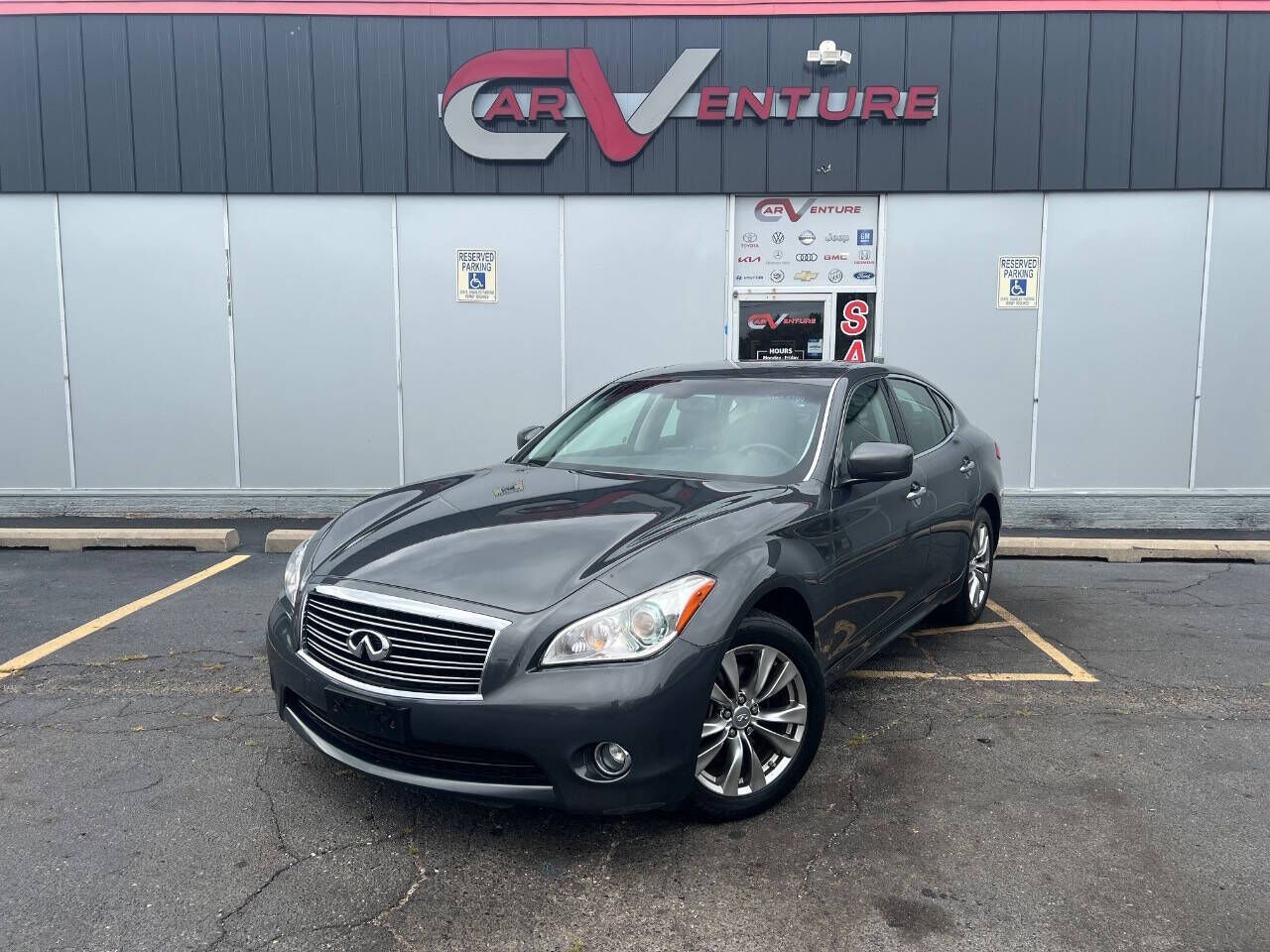 Infiniti M37