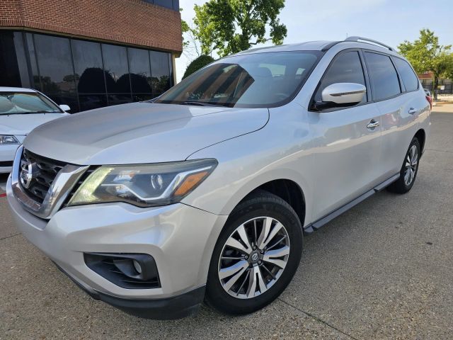 2017 NISSAN Pathfinder
