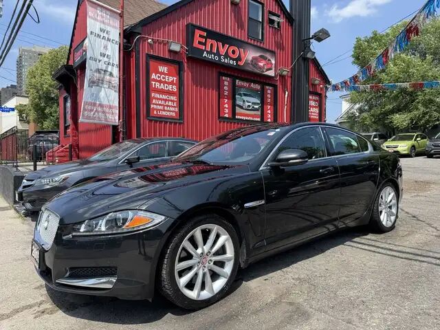 Jaguar XF