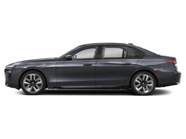 2026 BMW 740i