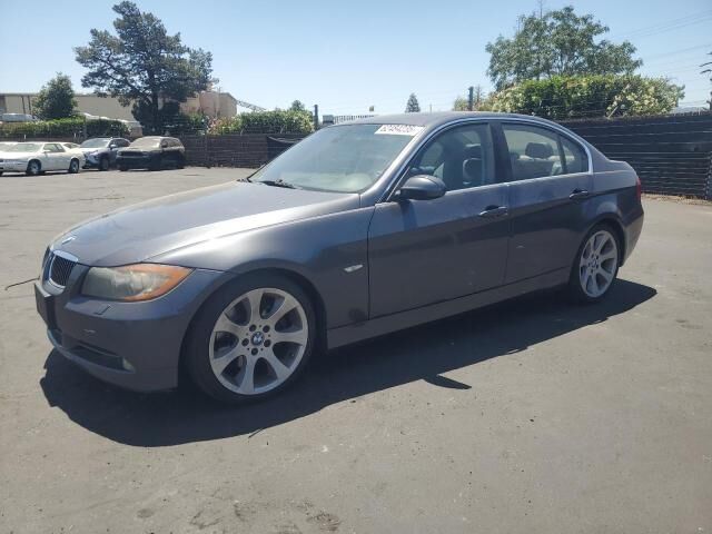 BMW 330i