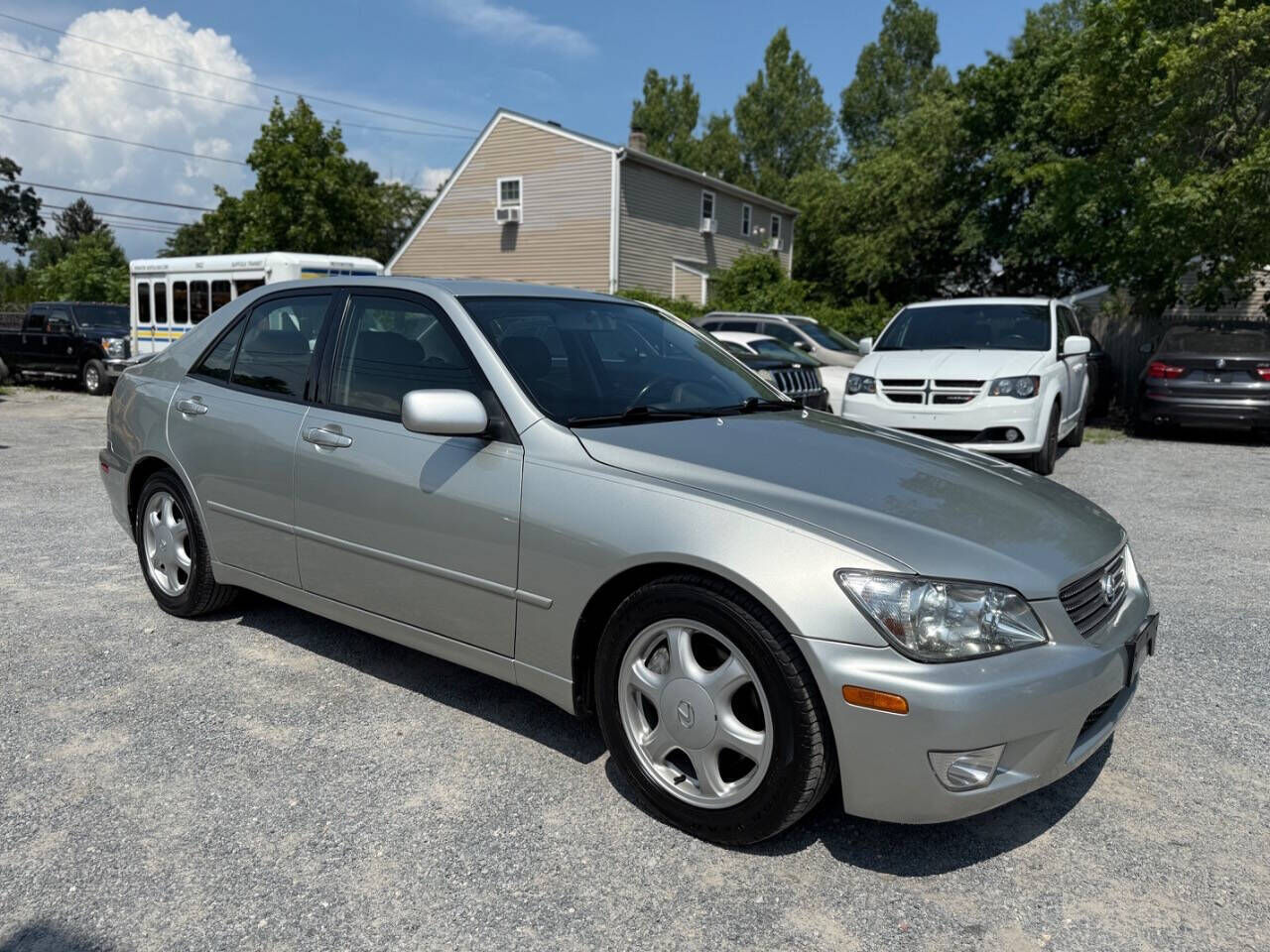 Lexus IS