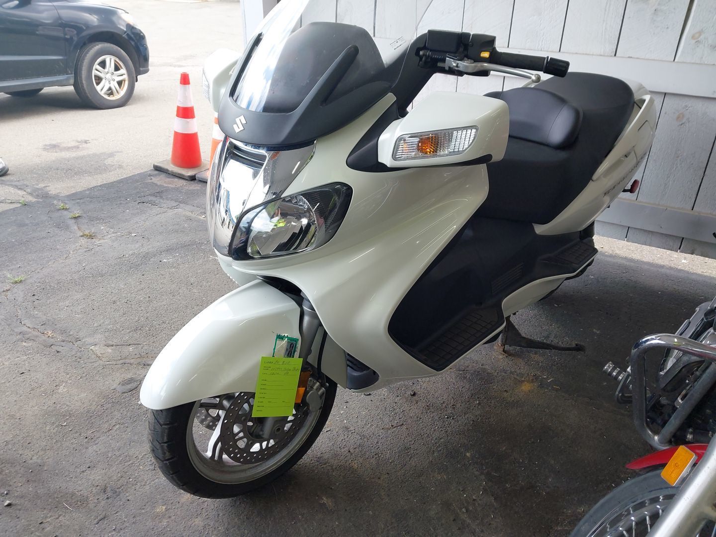 Suzuki AN650