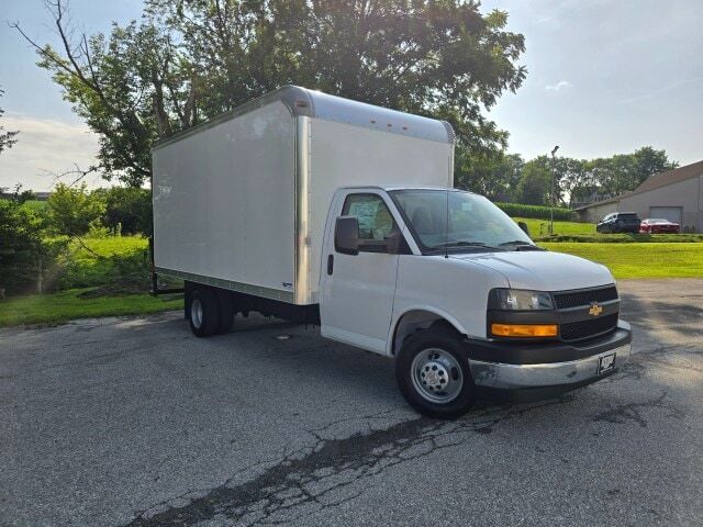2025 CHEVROLET Express