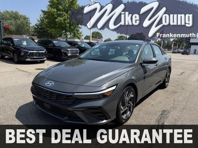 2025 HYUNDAI Elantra