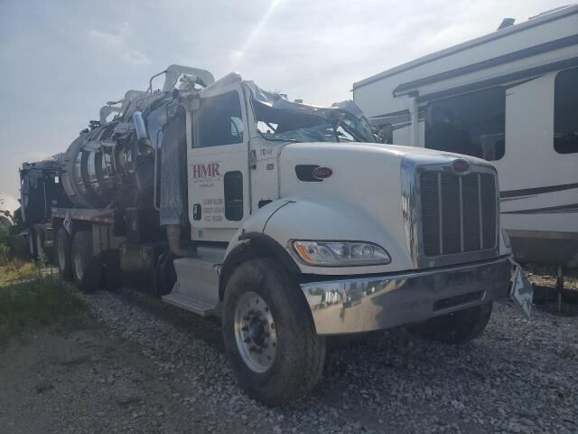 2014 PETERBILT 348