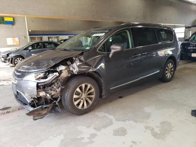 2019 CHRYSLER Pacifica