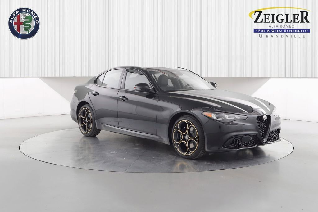 2025 ALFA ROMEO Giulia