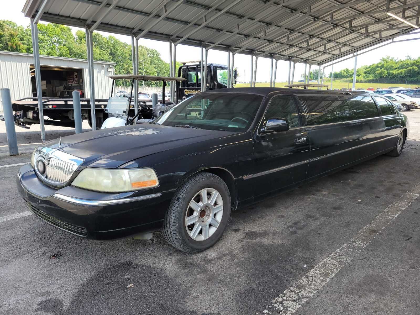 Lincoln Town Car