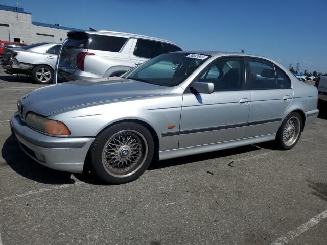 BMW 528i