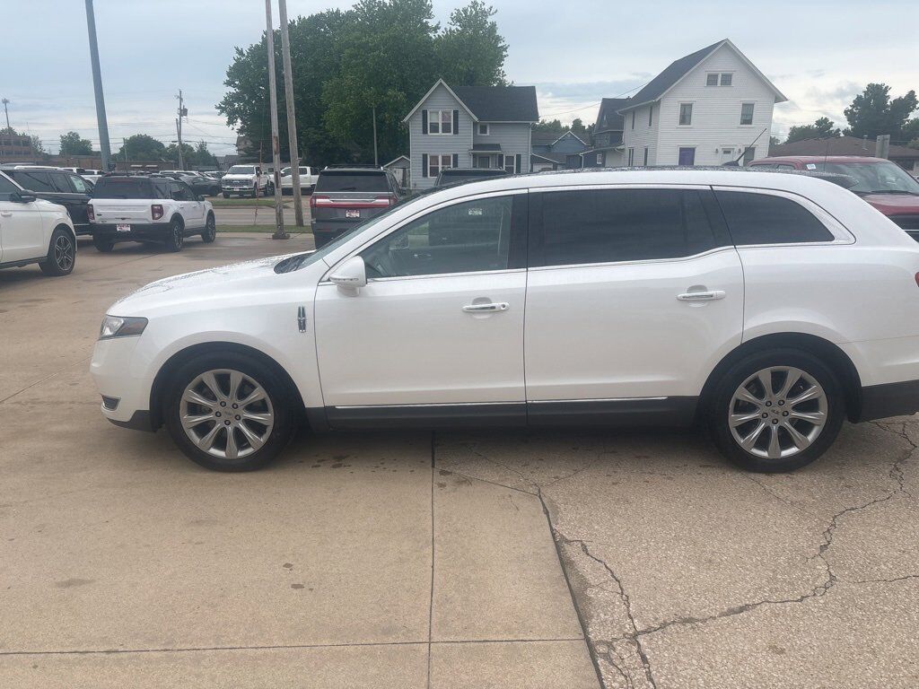 2013 LINCOLN MKT
