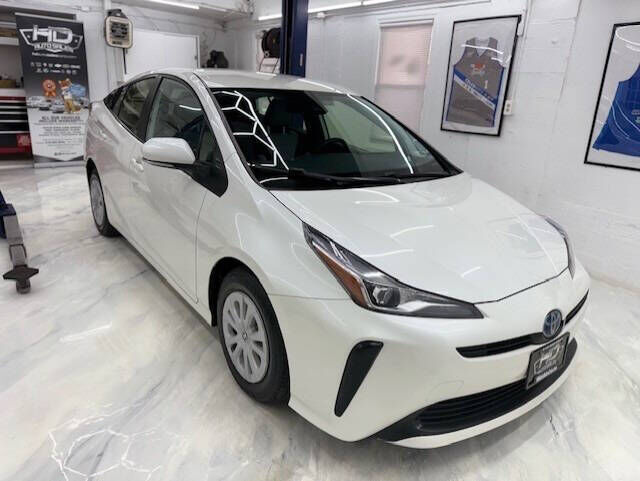 2019 TOYOTA PRIUS