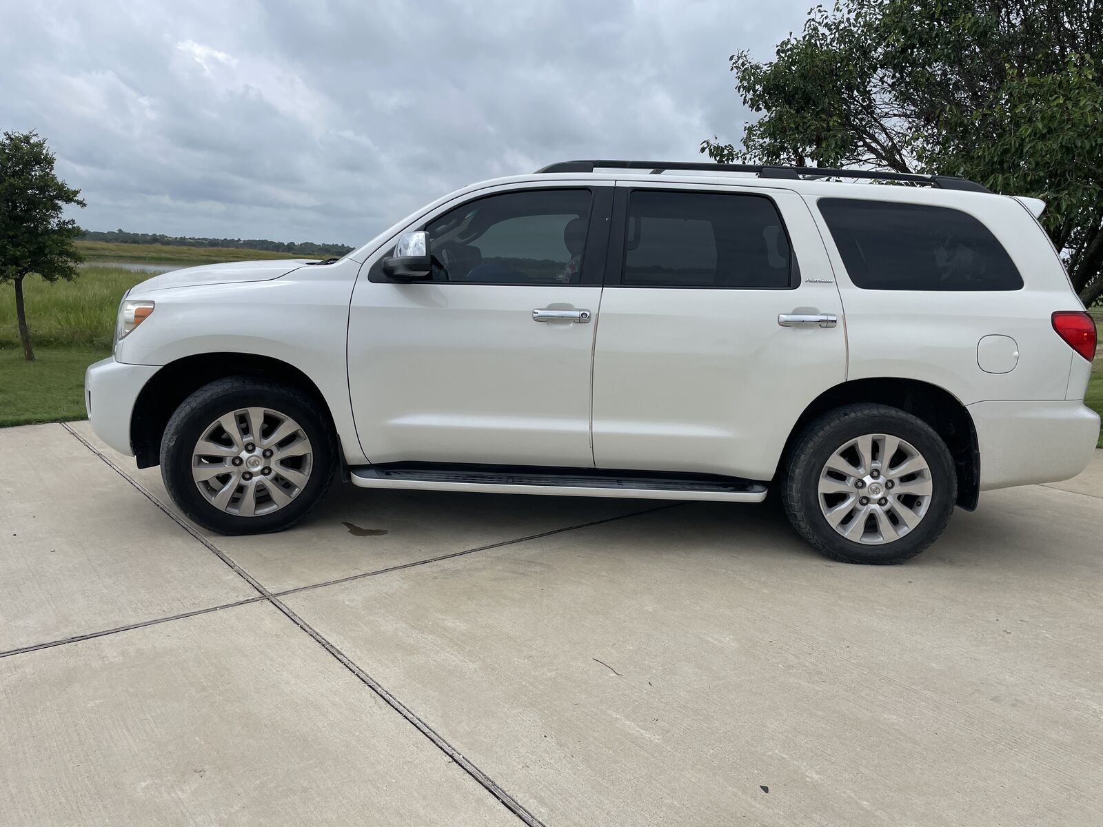 Toyota Sequoia