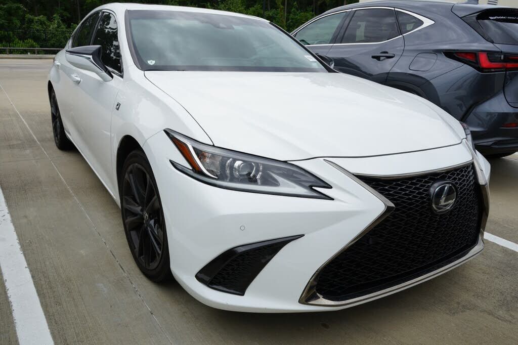 2022 Lexus ES