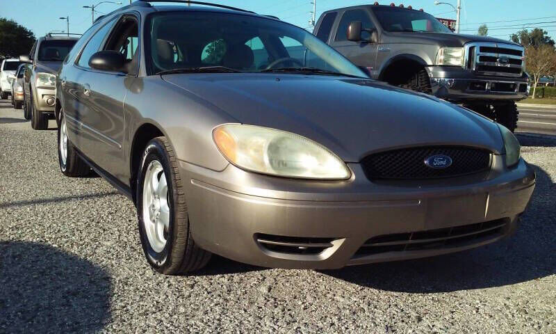 2005 FORD Taurus