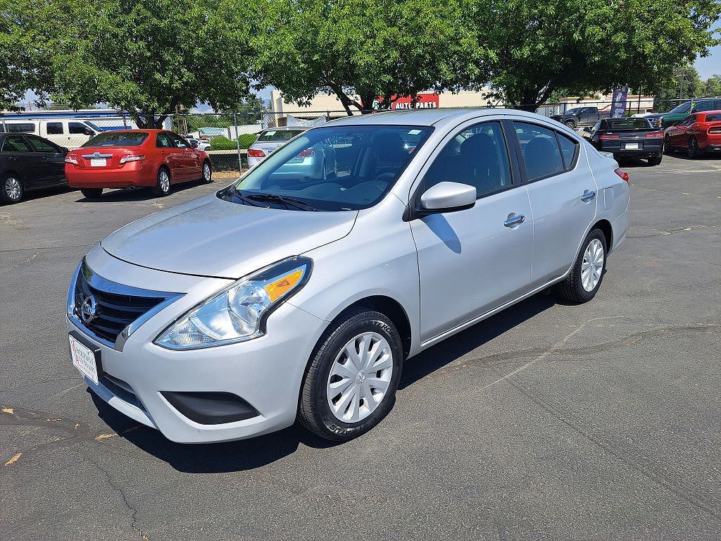 Nissan Versa