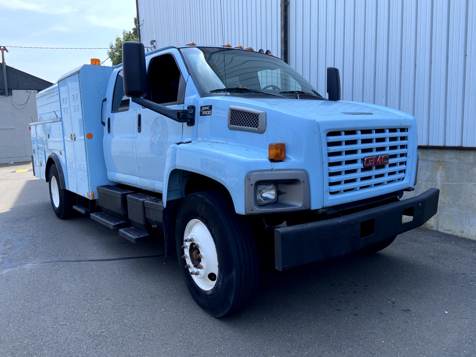 GMC C8