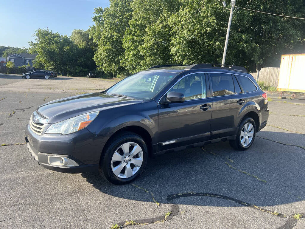 2011 SUBARU Outback