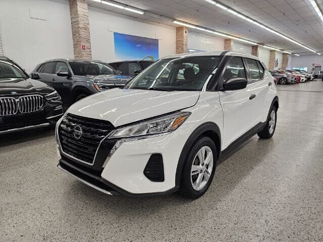 2021 NISSAN Kicks